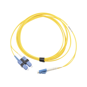 Jumper de Fibra Óptica Monomodo (OS2), XGLO, LC/UPC-SC/UPC Duplex, OFNR, Color Amarillo, 5 Metros