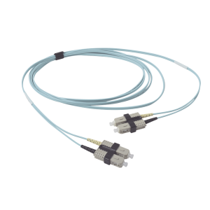Jumper de Fibra Óptica Multimodo 50/125 OM3 XGLO, SC-SC Duplex, OFNR, Color Aqua, 2 Metros