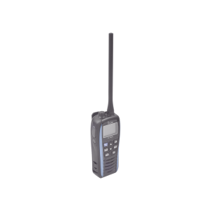 Radio portátil marino color azul metálico, 5 W de potencia RF, 0.5 W de salida de audio, flotante, sumergible IPX7, Tx: 156.025-157.425MHz, Rx: 156.050-163.275MHz , incluye batería de 1500mAh, cargador, antena clip y correa de mano