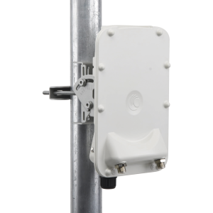 PTP-550 Hasta 1.36 GBps / 4910 - 6200 MHz / 802.11 AC Wave 2 MU-MIMO 4: 4x4 / BackHaul Conectorizado (C050055H014A)