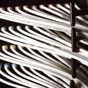 Patch Cord "Skinny" Cat6A Blindado S/FTP, 7ft, Diámetro Reducido 28 AWG, Color Naranja