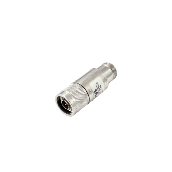 Atenuador en Línea de 6 dB, 5 Watt Máximo, CD-4 GHz, Conectores N Macho-Hembra.