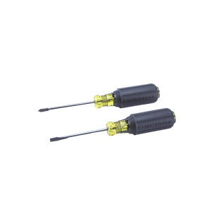 Juego de 8 Desarmadores con Mango Cushion-Grip™: 2 de punta Plana de 1/4'' (6.4 mm) y 5/16'' (7.9 mm); 2 de punta Cabinet de 5/16'' (7.9 mm) y 3/16'' (4.8 mm); tres de punta Phillips n.¬∫ 1, n.¬∫ 2 y n.¬∫ 3; y uno Phillips n.¬∫ 2 tip
