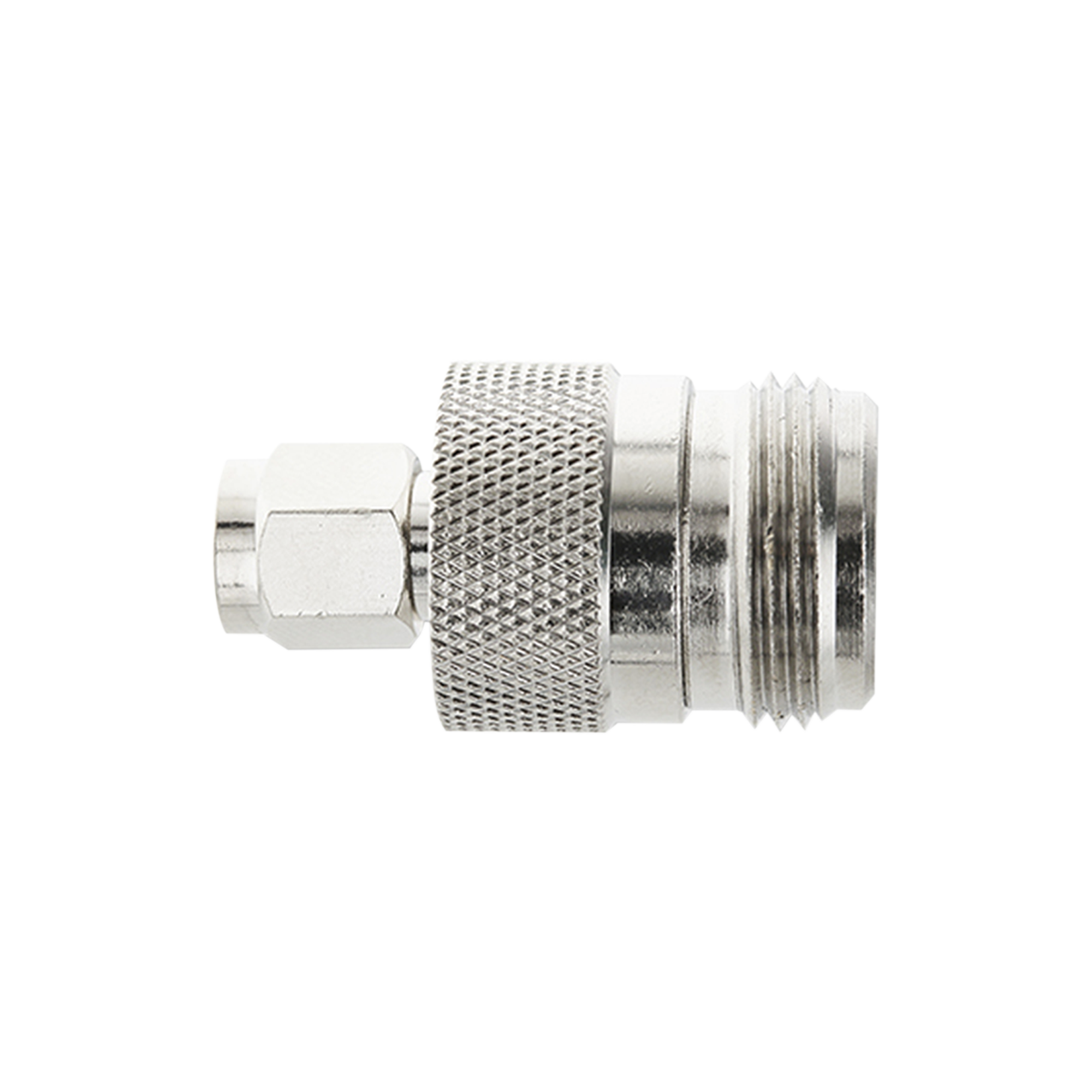 Adaptador en Linea de Conector SMA Macho a N Hembra.