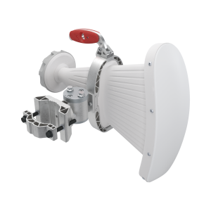Antena Sectorial Asimétrica de 90¬∞ 4900 - 7125 MHz, 15 dBi con soporte mejorado, listas para TwisPort sin pérdida