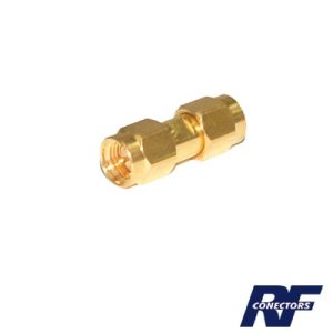 Adaptador Tipo Barril, de Conector SMA Macho a SMA Macho, Oro/ Oro/ Teflón.‚??